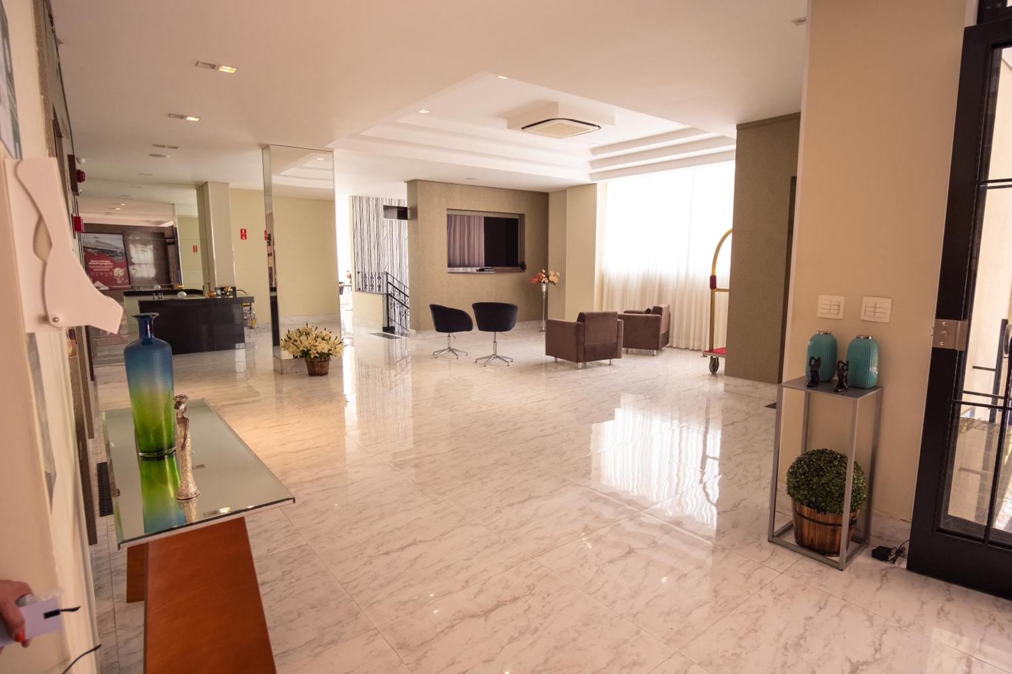 Padom Business Hotel Braganca Paulista Exterior photo