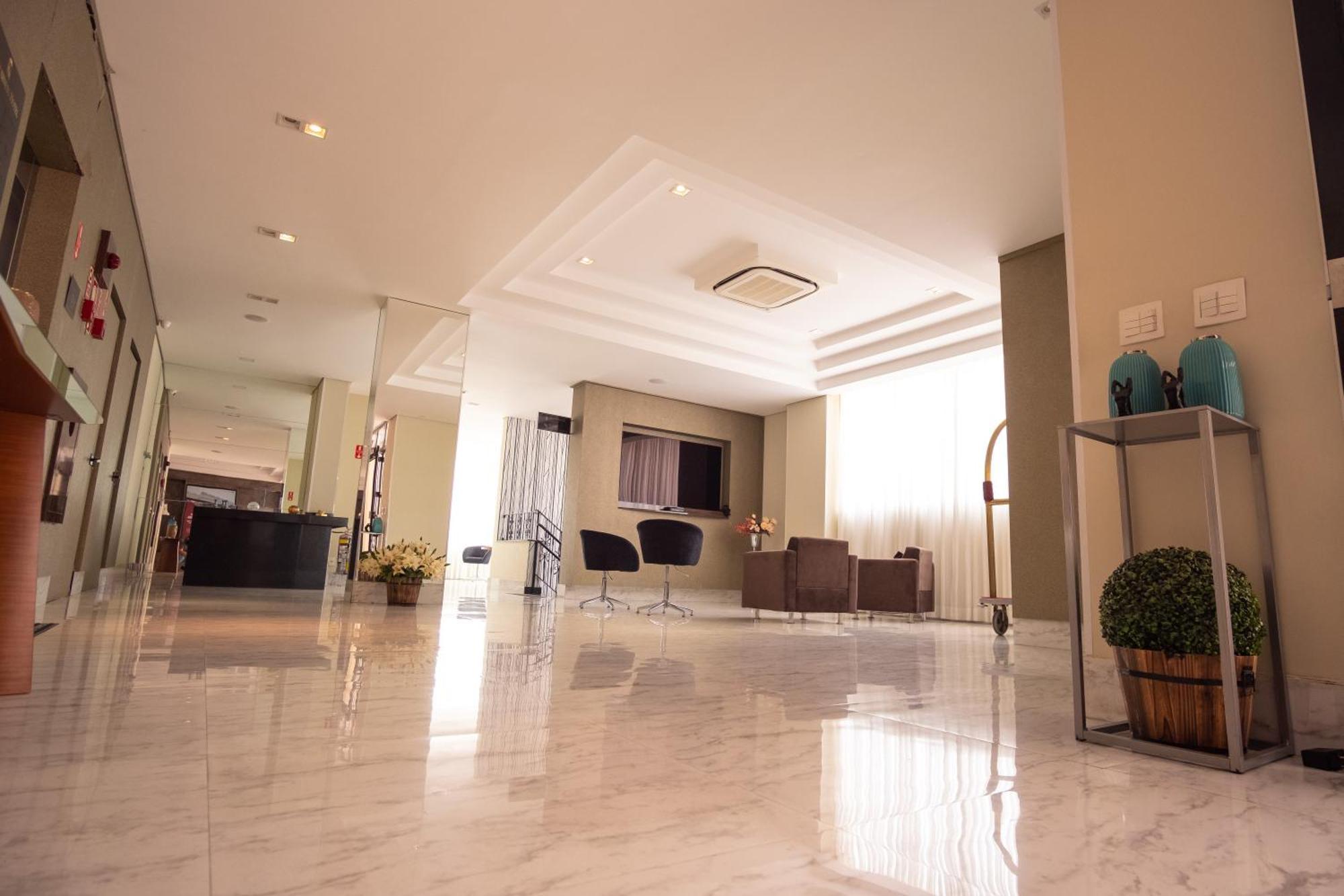 Padom Business Hotel Braganca Paulista Exterior photo