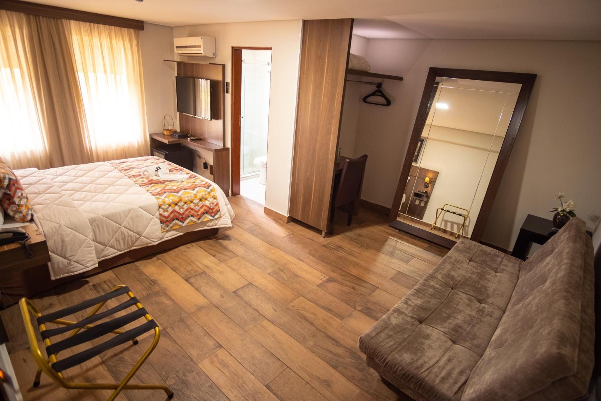 Padom Business Hotel Braganca Paulista Exterior photo