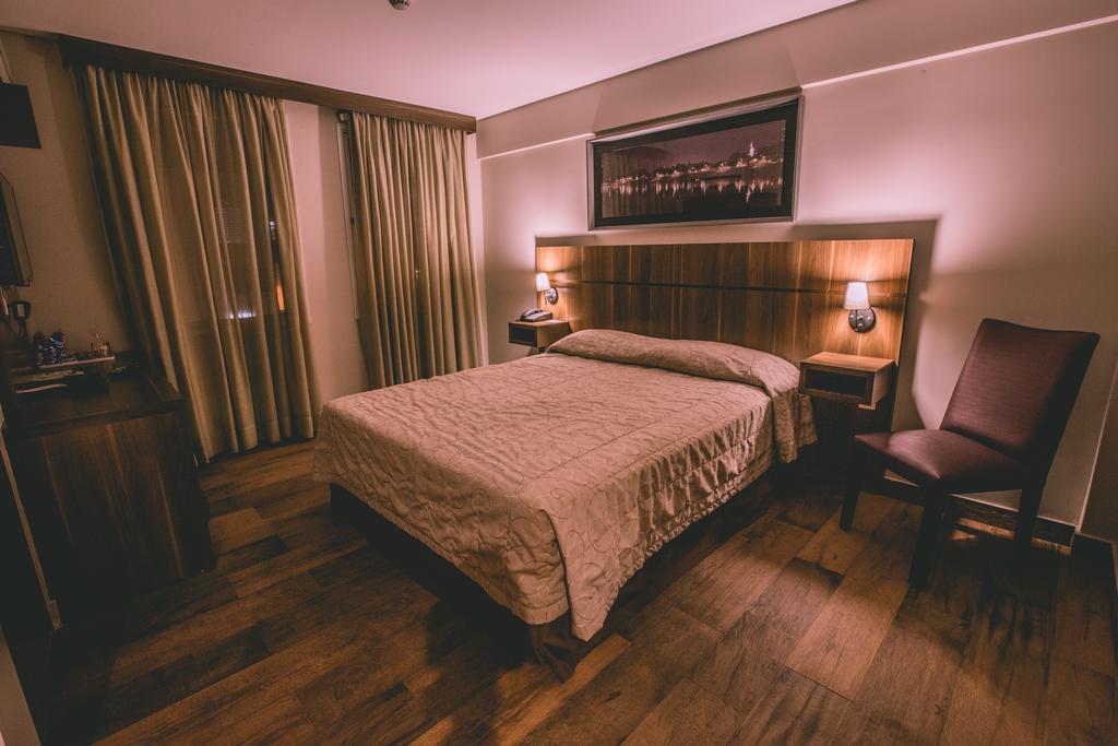 Padom Business Hotel Braganca Paulista Room photo