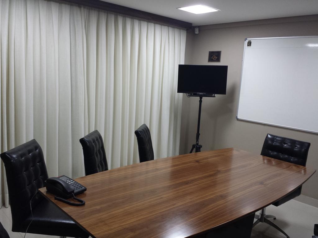 Padom Business Hotel Braganca Paulista Exterior photo